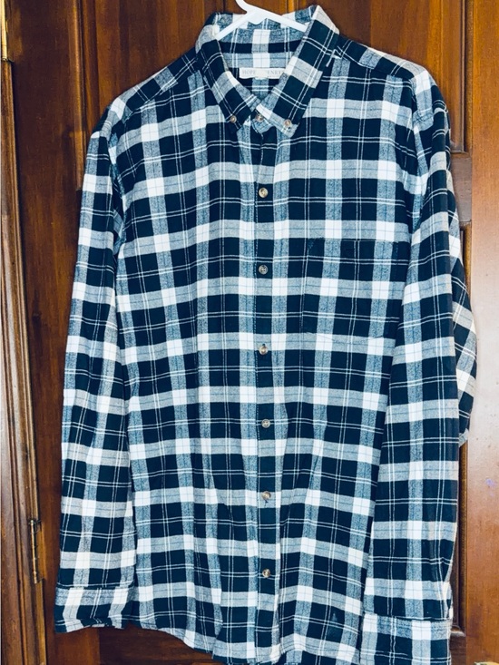 Other - Men's Black & White Plaid Button-Down Shirt